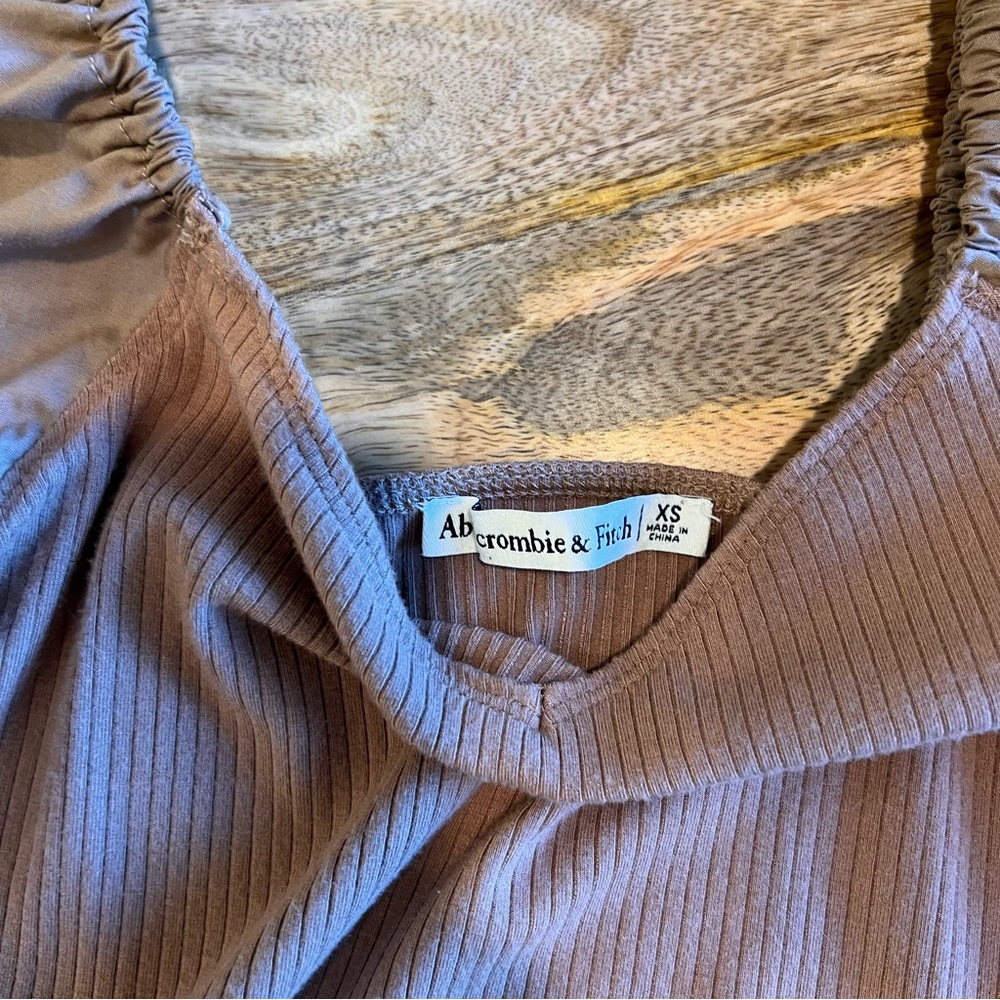 Abercrombie ballon sleeves crop top - Picture 2 of 3